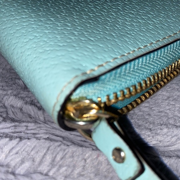 Kate Spade wallet - Picture 7 of 9